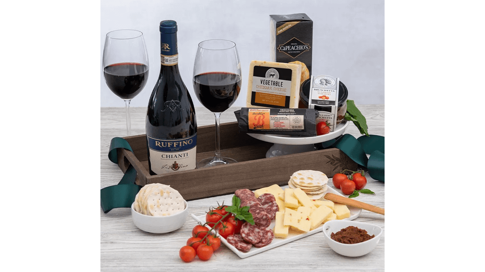 CHIANTI WINE - ITALIAN GIFT BASKET